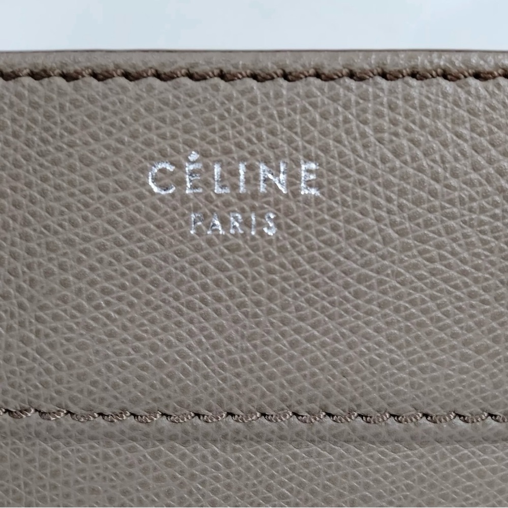 Authentic Celine Micro Luggage Handbag in Drummed Calfskin - Picture 4 of 9